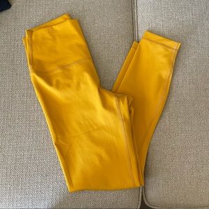 90 Degree Yellow Leggings